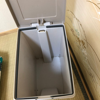 ゴミ箱