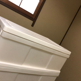 衣装ケース　ホワイト　白　4段の画像