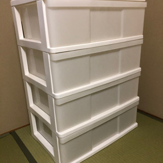 衣装ケース　ホワイト　白　4段の画像