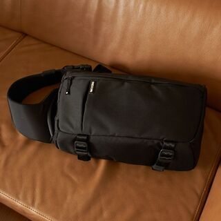 Incaseカメラバッグをお売りします（終了しました）