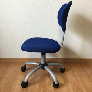 デスクチェアの画像