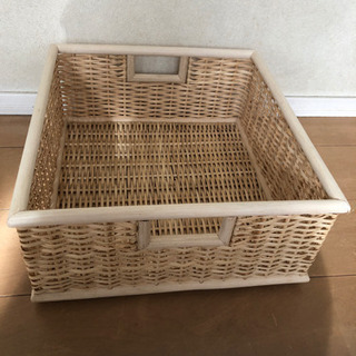 【無印良品】重なるブリ材角型バスケット・中の画像