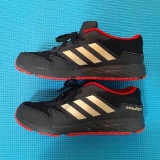 【受け渡し終了】adidas 運動靴　 ジョギングシューズの画像