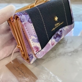 店頭販売済　⭐ 三つ折りコンパクトウォレット ⭐