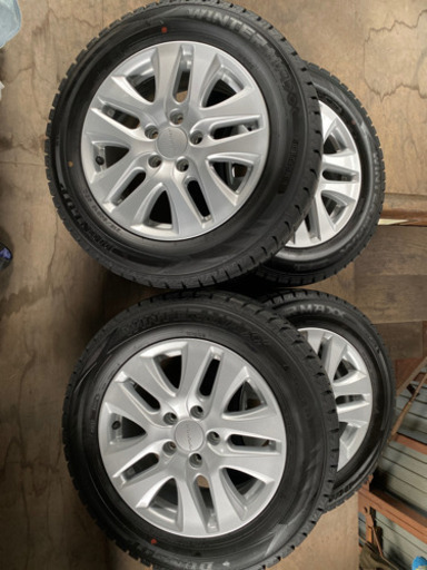 スタッドレスタイヤ　4本セット