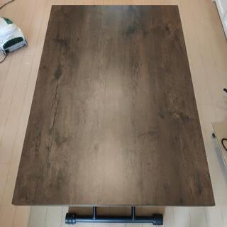 昇降式テーブルの画像