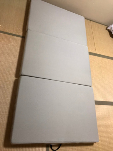 マニフレックス　三つ折り　高反発　メッシュ　