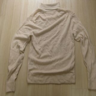 （お譲りします）【自宅引取りのみ】無印良品 ウール素材タートルネ...