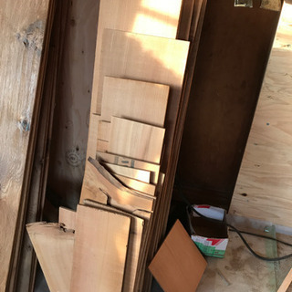 木材の端材　秋田杉等