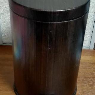 ニッセンで6000円程で購入したゴミ箱を無料で差し上げます