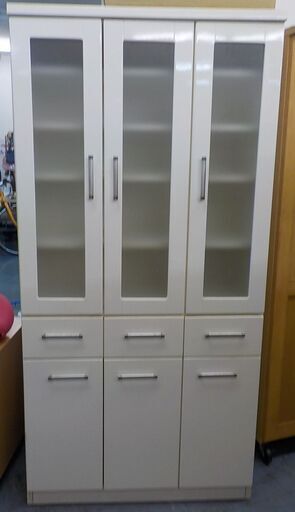 ID:G948883　食器棚３面