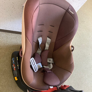 コンビチャイルドシート（新生児〜4才頃まで)