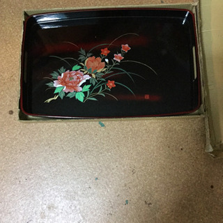 漆塗り御盆