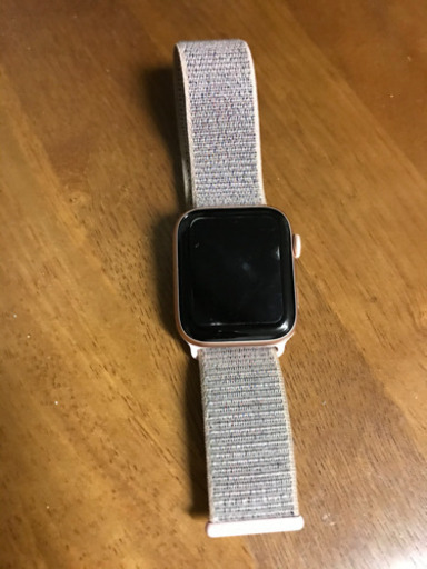 Apple Watch  返信できないので問い合わせはコーチの財布の方でお願いします