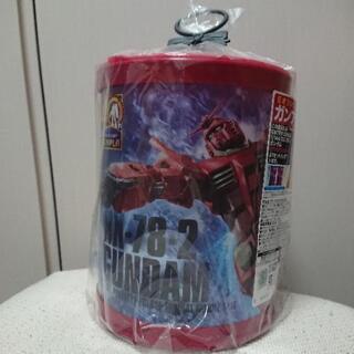 ガンダム ガンプラ入りラウンドBOX クリスマスカラー