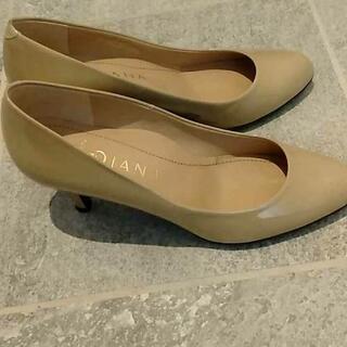DIANA パンプスの画像