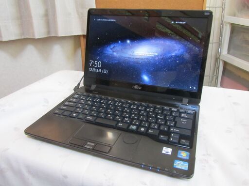 【SSD240GB】富士通 FM-V　SH54/H  Core i3  2350M 第２世代デュアルコアCPU、13.3型液晶、Windows10  64bit、SSD 240GB、メモリ4 GB、無線・有線LAN、HDMI、DVD・CD、MS Office365(ver2016)インストール済。カメラ付き。