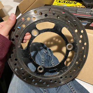 バリオスにつけていたスプロケ、ブレーキローター（リア）、リアショック（おそらく純正）の画像