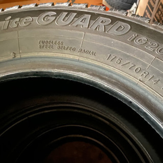 格安☆YOKOHAMA スタッドレスタイヤ 175/70R14 の画像