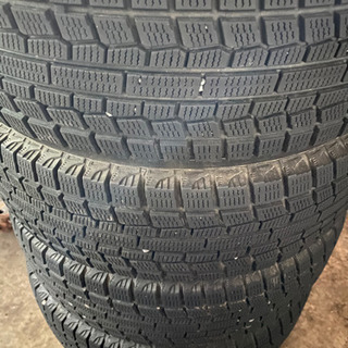格安☆YOKOHAMA スタッドレスタイヤ 175/70R14 の画像