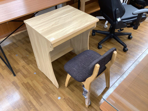 コタツデスク　イス1脚付き　6380円