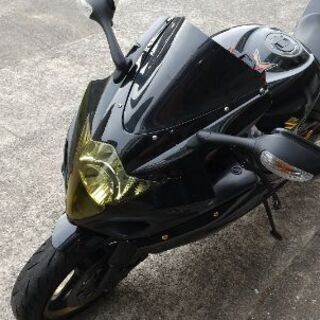 SUZUKI  GSX1000Rの画像