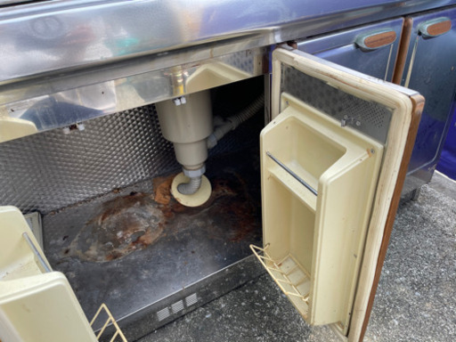 ステンレス　キッチン　台所