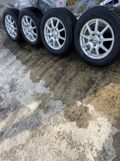 （取引相談中）ダンロップスタッドレスタイヤホイール付き195／65R15