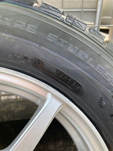 （取引相談中）ダンロップスタッドレスタイヤホイール付き195／65R15