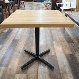 Knot antiques (ノットアンティークス)からカフェテーブルが買取入荷致しました。