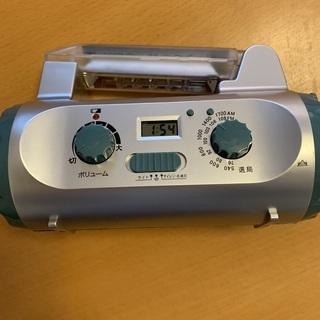 多機能グローリーラジオライト（ソーラー付）アウトドアにも！の画像