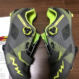 ロードバイク用　ビンディングシューズ　ペダル　セットの画像