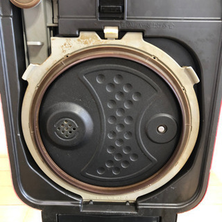 三菱　本炭釜5.5合炊飯器　レッドの画像
