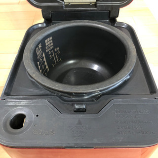 三菱　本炭釜5.5合炊飯器　レッドの画像