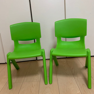 キッズ背付きチェア　グリーン　2脚セットで　子ども　椅子　キッズチェア