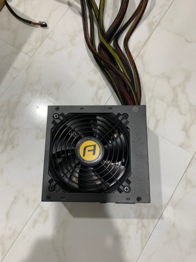 PC電源　650w