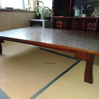 和室用のテーブルの画像