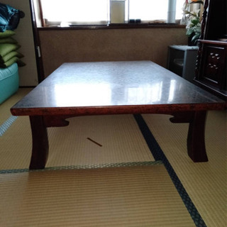 和室用のテーブルの画像