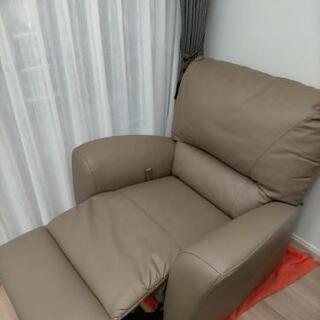 リクライニングソファの画像