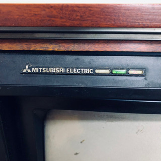 チャンネルボタン式ブラウン管テレビの画像