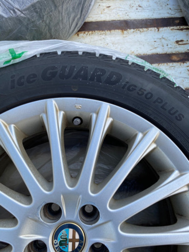 ヨコハマアイスガード　205 55 16 アルファロメオ純正ホイール付き