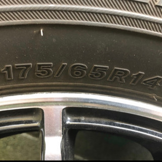 値下げしました！ブリヂストンスタッドレスタイヤ 175/65R14