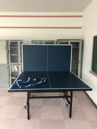 卓球台、ネットのみ