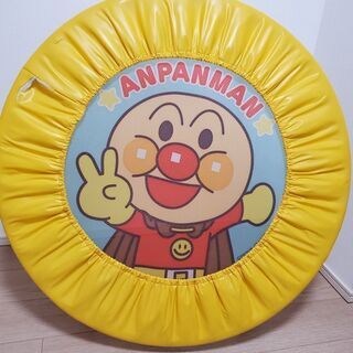 アンパンマン　トランポリン