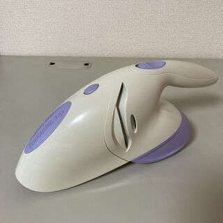 【値下げしました！】卓上掃除機（ダストバスターコンパクト）