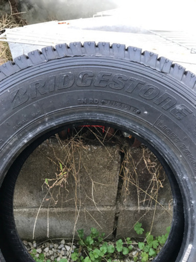 ブリヂストンスタッドレスタイヤ4本セット　165R13