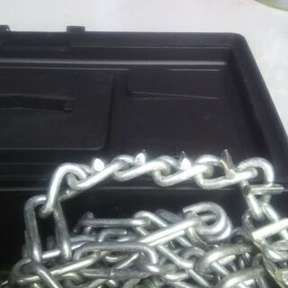 4x4エンジニアリングのスパイク付タイヤチェーン ジムニーやランクルなどに…の画像