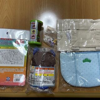 おそ松さんグッズの画像