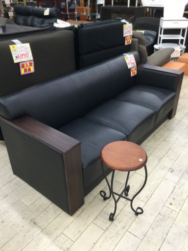 12/13 【値下げ致しました!!】定価76,890円?定価よりなんと60%OFF以下での販売になります?イトーキ 家具 3人掛ソファ