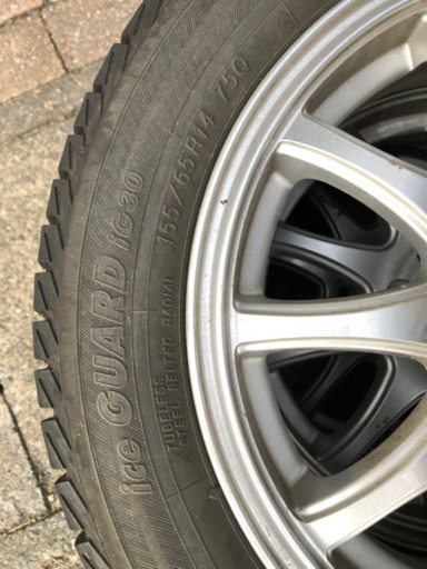 中古スタッドレスタイヤ　155/65r/14